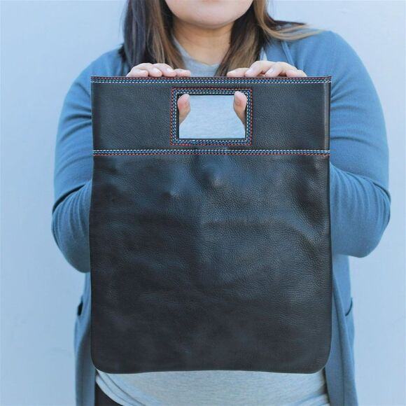 NWT Marc by Marc Jacobs Leather Foldover Oversize Clutch w Strap BLACK - Picture 4 of 10